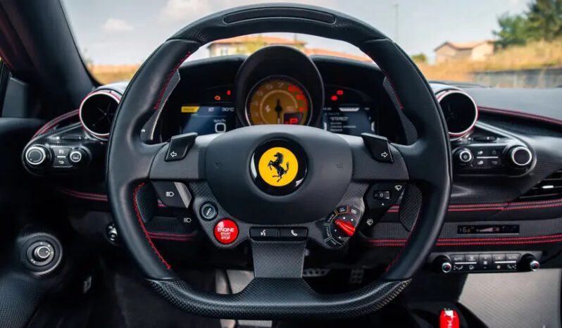 
								Ferrari F8 full									